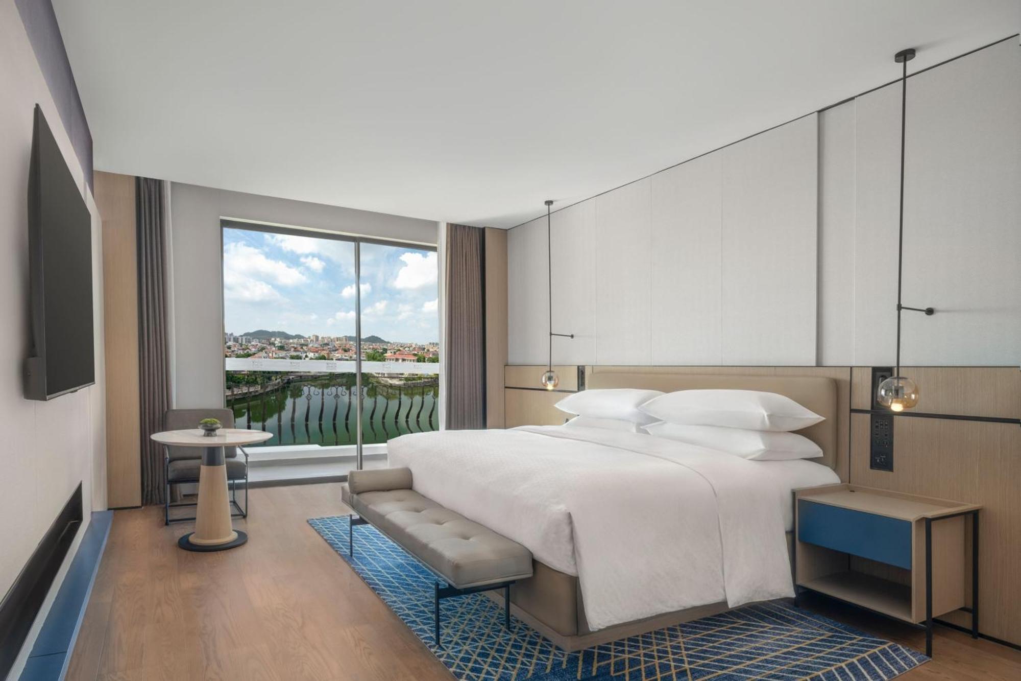 Four Points By Sheraton Yangjiang City Center מראה חיצוני תמונה
