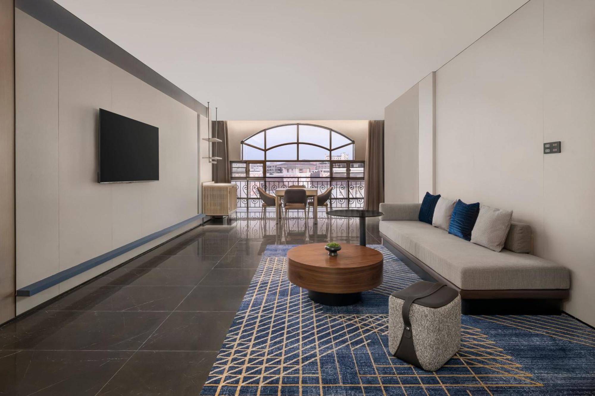 Four Points By Sheraton Yangjiang City Center מראה חיצוני תמונה