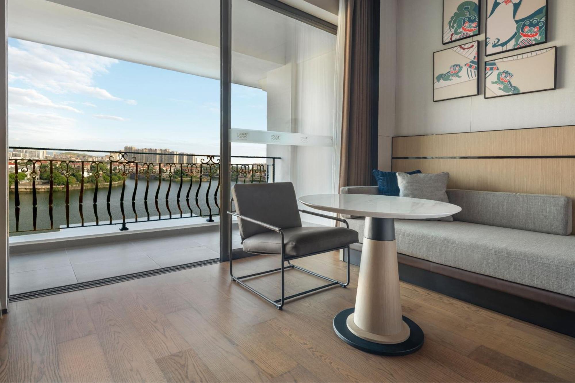 Four Points By Sheraton Yangjiang City Center מראה חיצוני תמונה
