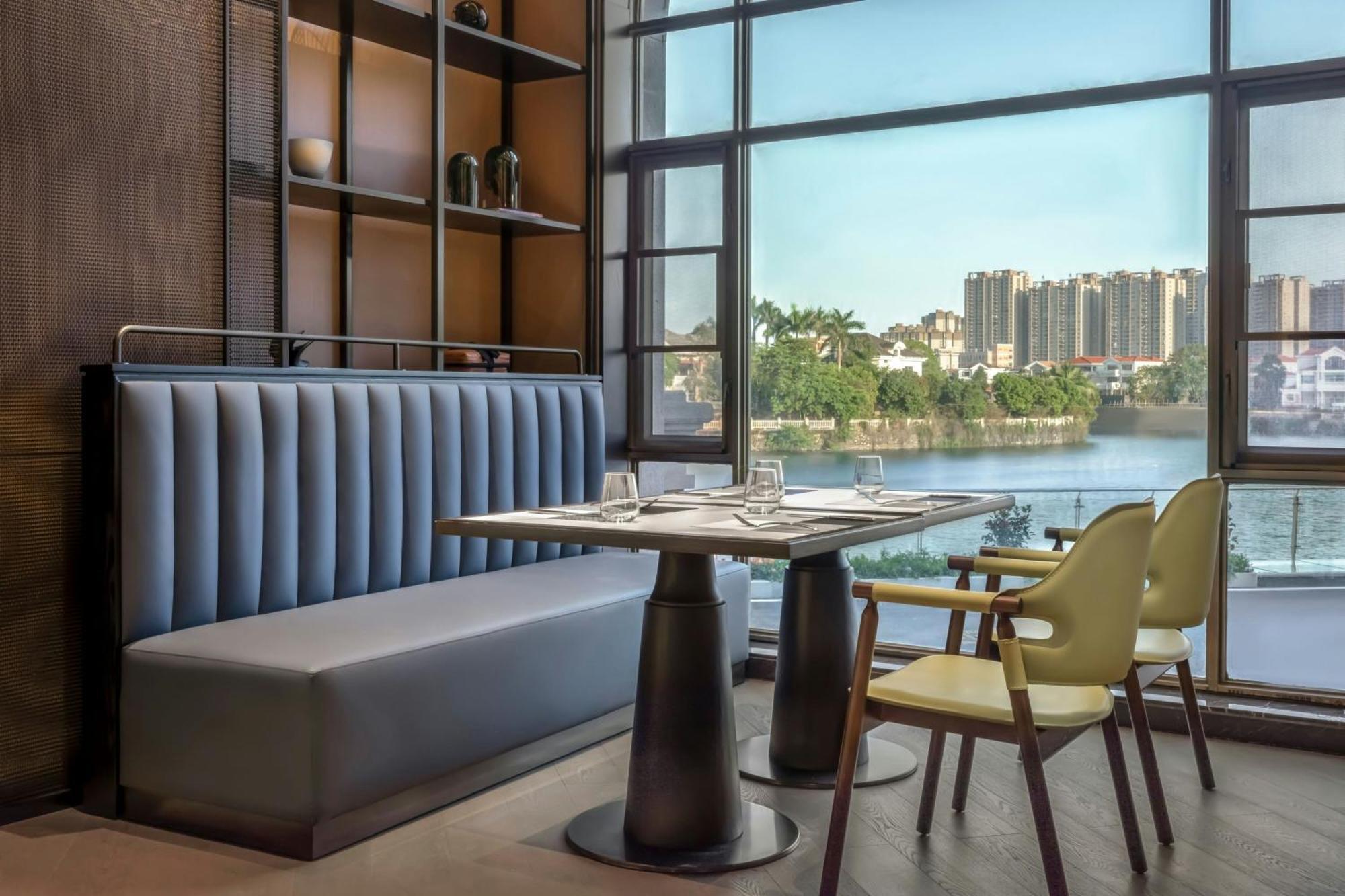 Four Points By Sheraton Yangjiang City Center מראה חיצוני תמונה